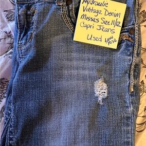 Hydraulic Blue Denim Misses Capri Jeans